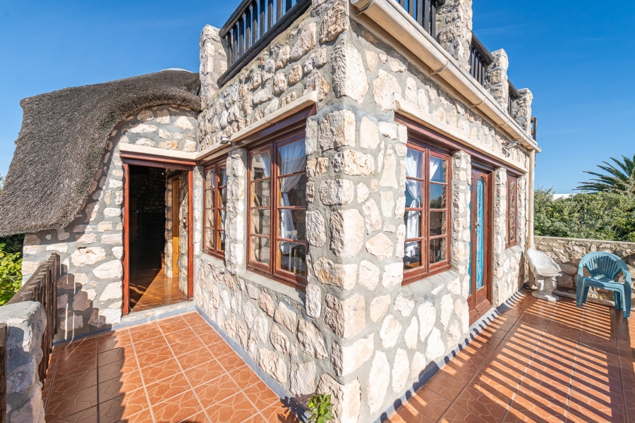 9 Bedroom Property for Sale in Arniston Western Cape